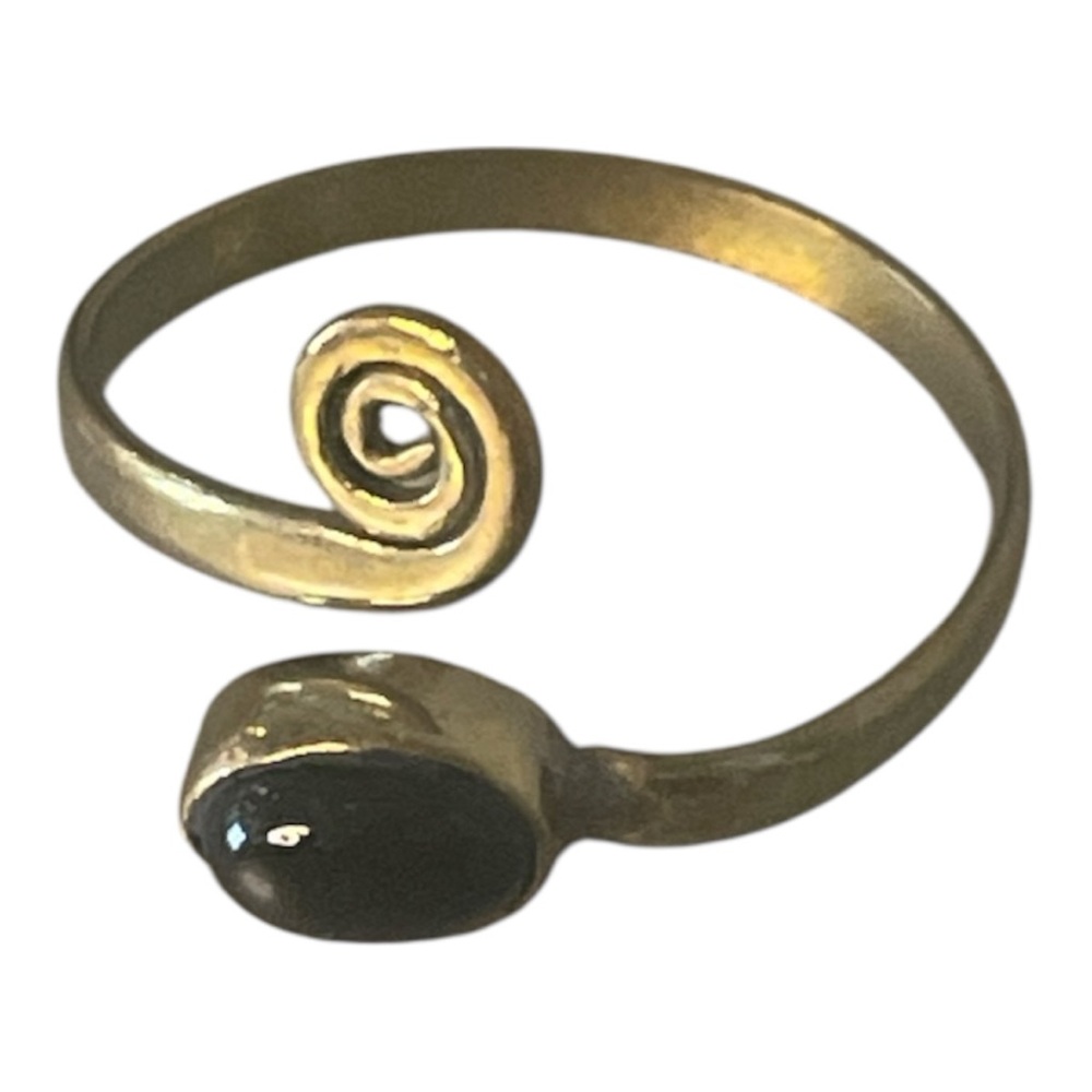 Gold Swirl Ring with Black Stone